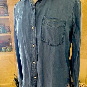 Athleta Bootjack Chambray Denim Size S Button Up Shirt Split Back Tencel Country